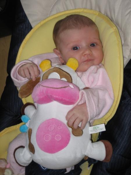 petit calin avec Miss la vache